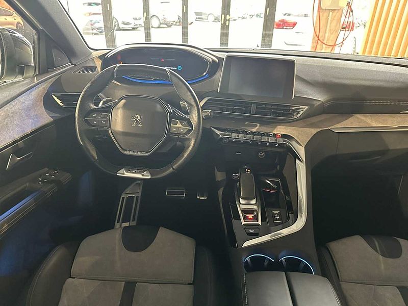 Peugeot 3008 Hybrid4 GT 1.6 Plug-In  / Allrad / Panodach /  Navi digitales Cockpit Memory Sit