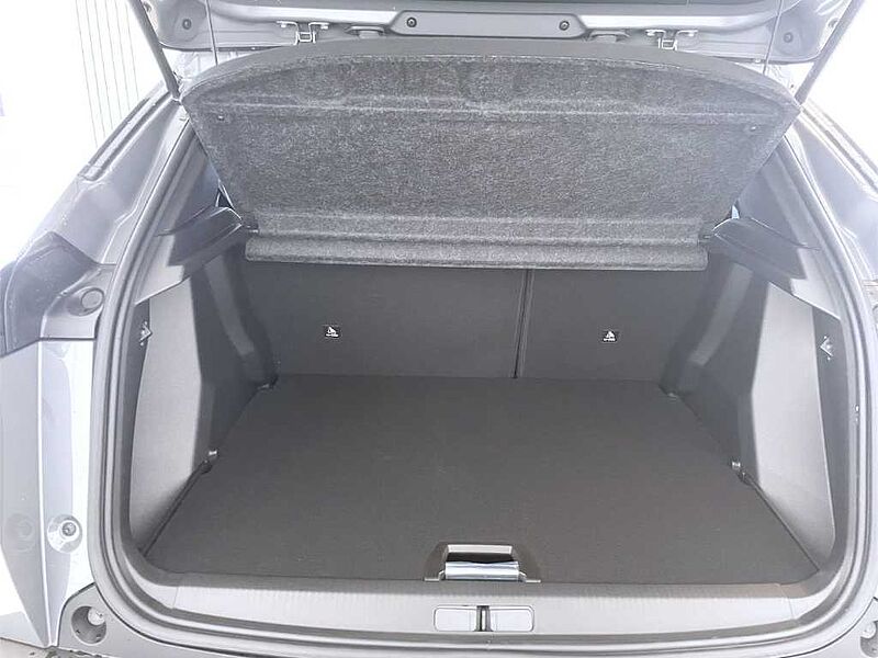 Peugeot 2008 e- GT 156 Navi Leder 360Kamera Massage LED e- GT 156 Navi Leder 360Kamera Massage LED