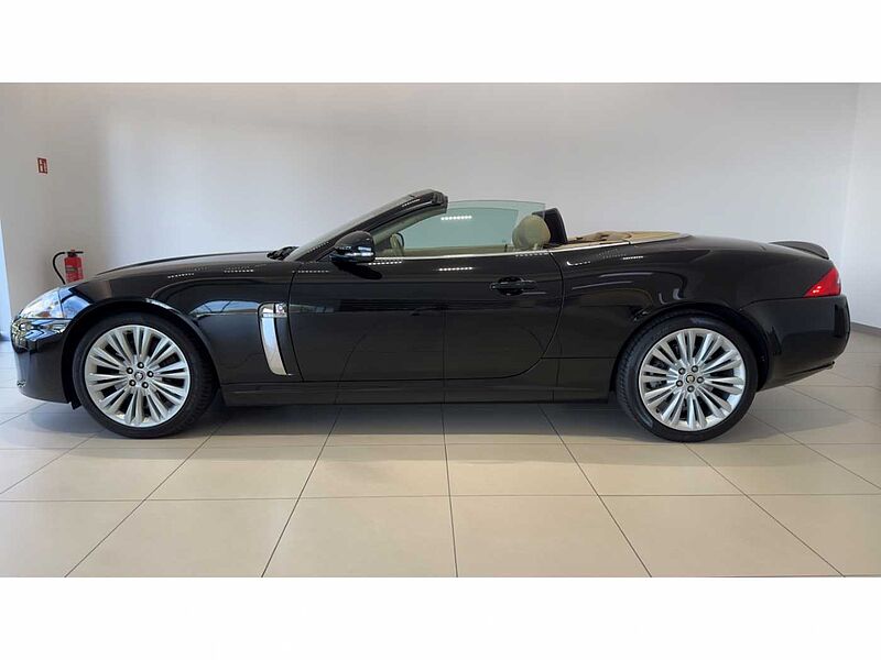Jaguar XK 5.0 V8 Cabrio XENON SITZKÜHLUNG 19''LM 5.0 V8 Cabrio XENON SITZKÜHLUNG 19''LM