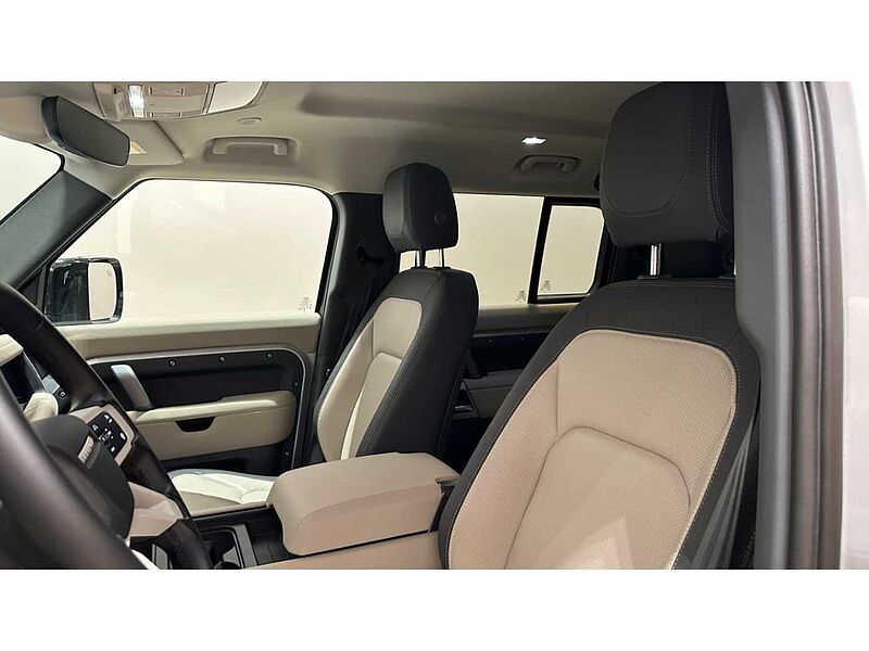 Land Rover Defender 110 D200 X-Dynamic SE AHK WKP 3-Z-KLIMA 110 D200 X-Dynamic SE AHK WINTERPAKET