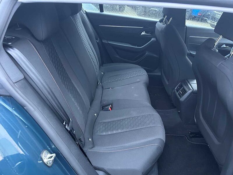 Peugeot 508 SW Active Pack AHK DAB Rückfahrkamera SW Active Pack AHK DAB Rückfahrkamera