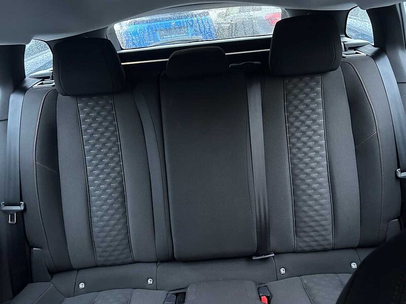 Peugeot 508 SW Active Pack AHK DAB Rückfahrkamera SW Active Pack AHK DAB Rückfahrkamera