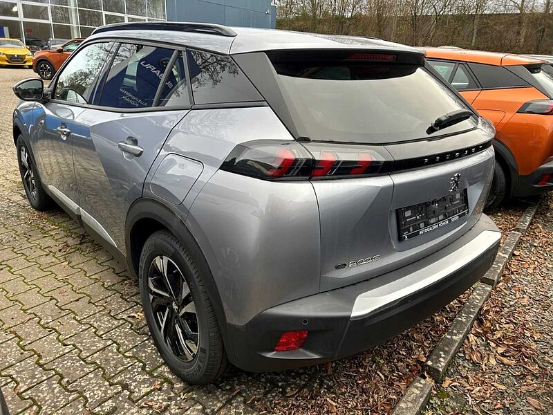 Peugeot 2008 GT Navigation, Sitzheizung vorn, Rückfahrkamera, Tempomat GT Navigation, Sitzheizung vorn, Rückfahrkamera, Tempomat