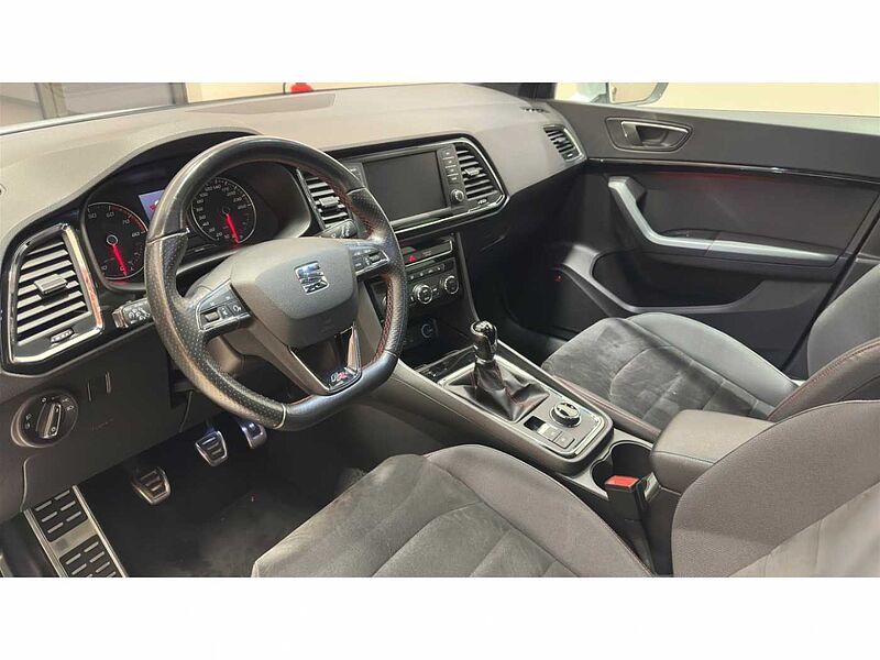 SEAT Ateca FR 1.5 TSI ACT AHK NAVI 19''LM DAB BEATS FR 1.5 TSI ACT AHK NAVI 19''LM DAB BEATS