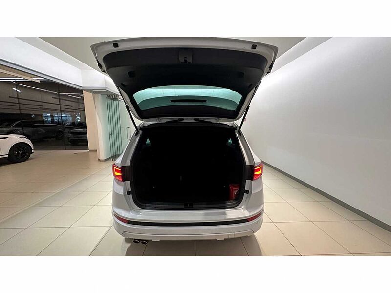 SEAT Ateca FR 1.5 TSI ACT AHK NAVI 19''LM DAB BEATS FR 1.5 TSI ACT AHK NAVI 19''LM DAB BEATS