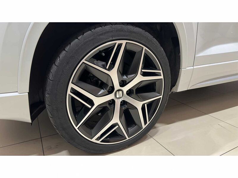 SEAT Ateca FR 1.5 TSI ACT AHK NAVI 19''LM DAB BEATS FR 1.5 TSI ACT AHK NAVI 19''LM DAB BEATS