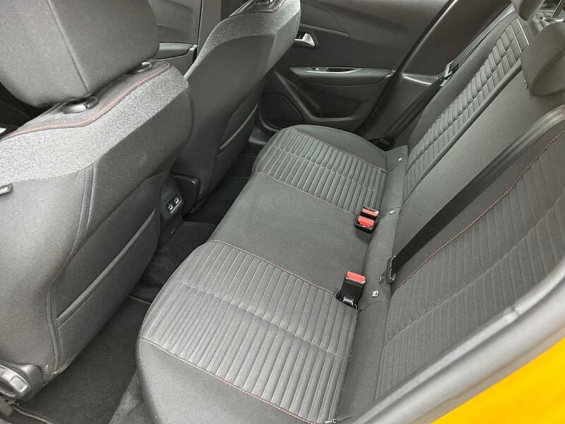 Peugeot 208 e- Active Pack Elektromotor 136 ACTIVE PACK SITZHEIZ e- Active Pack Elektromotor 136 ACTIVE PACK SITZHEIZ