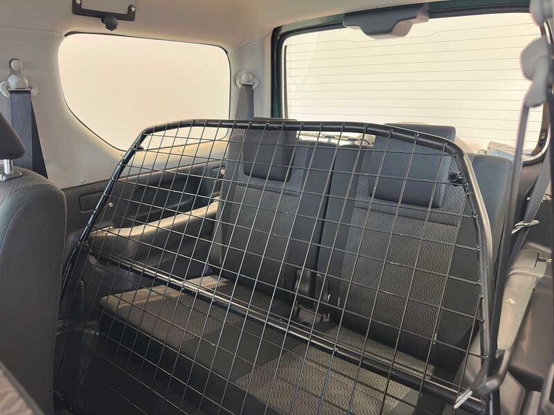 Suzuki Jimny 1.3 Club 4x4 ANHÄNGERKUPPLUNG USB Club 1.3 4x4 ANHÄNGERKUPPLUNG USB