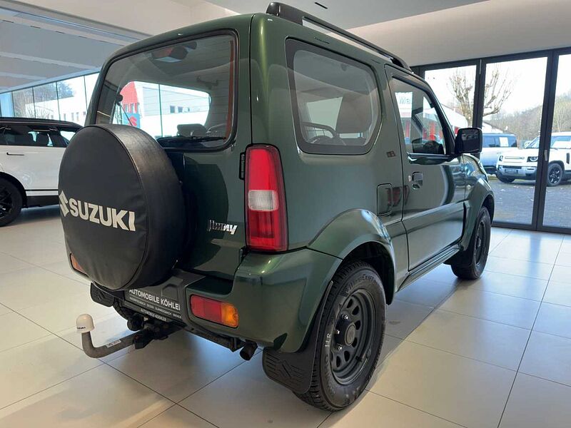 Suzuki Jimny 1.3 Club 4x4 ANHÄNGERKUPPLUNG USB Club 1.3 4x4 ANHÄNGERKUPPLUNG USB