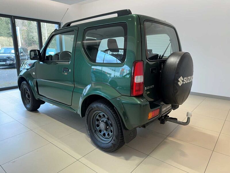 Suzuki Jimny 1.3 Club 4x4 ANHÄNGERKUPPLUNG USB Club 1.3 4x4 ANHÄNGERKUPPLUNG USB