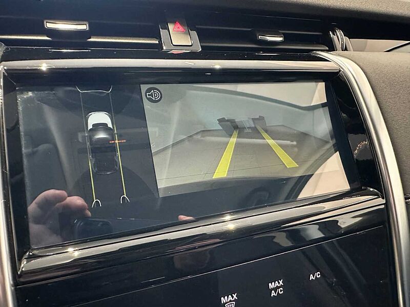 Land Rover Discovery Sport D165 NAVI AHK WINTERPAKET LED D165 NAVI AHK WINTERPAKET LED