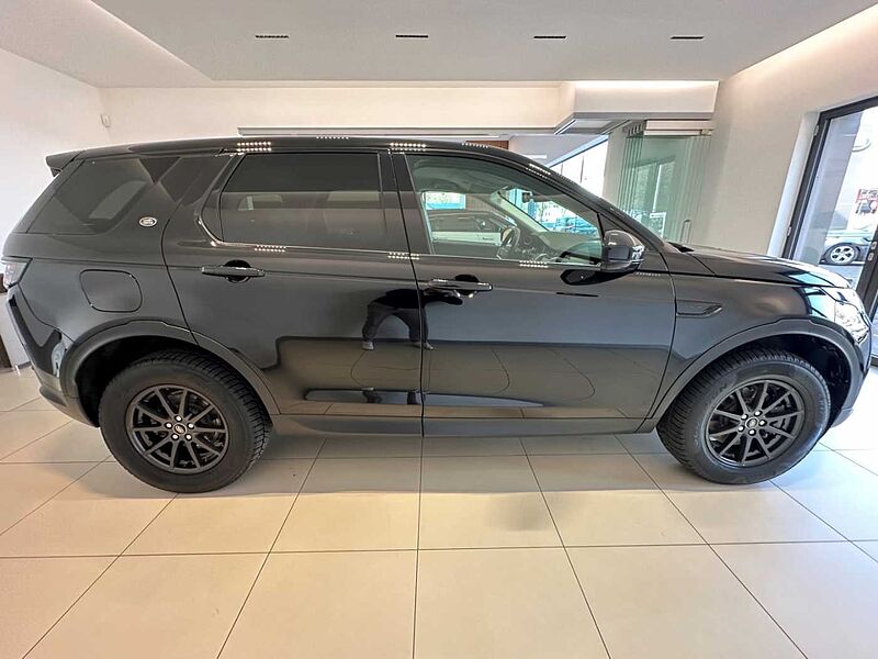 Land Rover Discovery Sport D165 NAVI AHK WINTERPAKET LED D165 NAVI AHK WINTERPAKET LED