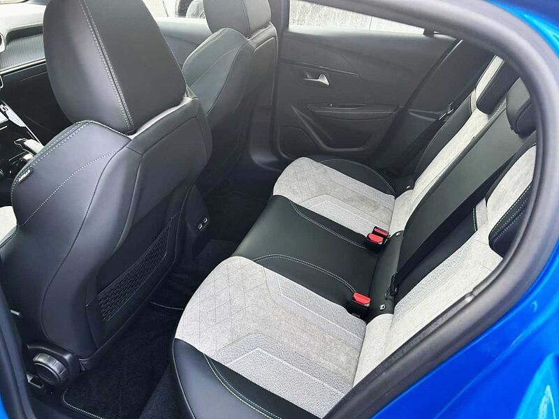Peugeot 208 e GT PANORAMA-DACH NAVI LED ACC SITZHEIZUNG