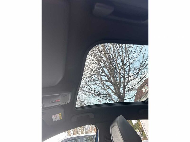 Peugeot 208 e GT PANORAMA-DACH NAVI LED ACC SITZHEIZUNG