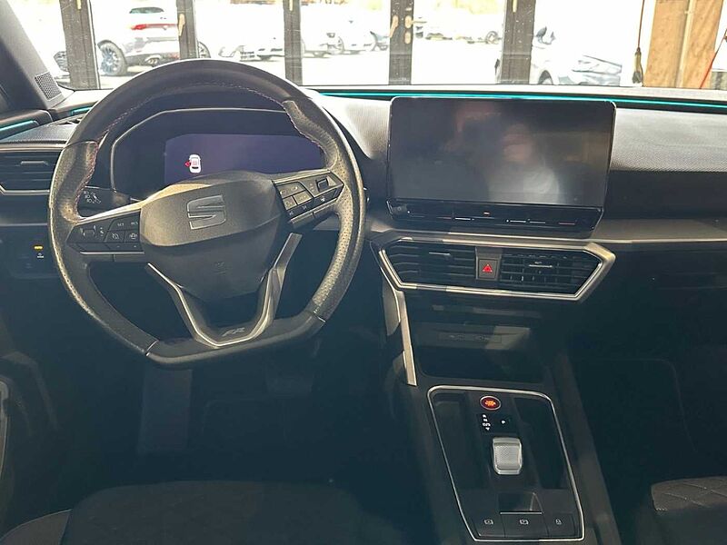 SEAT Leon FR 1.5 eTSI Panodach LED Dunkler Dachhimmel
