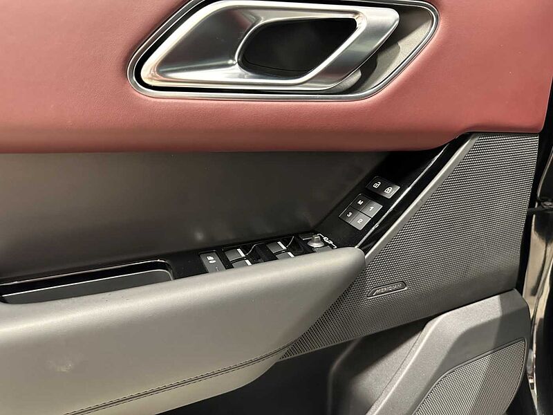 Land Rover Range Rover Velar D300 Dynamic HSE AHK 21'' PIXEL