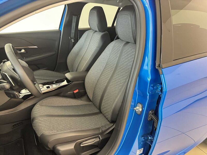 Peugeot 208 1.2 ALLURE HYBRID 100 e-DSC6 ACC KAMERA LED