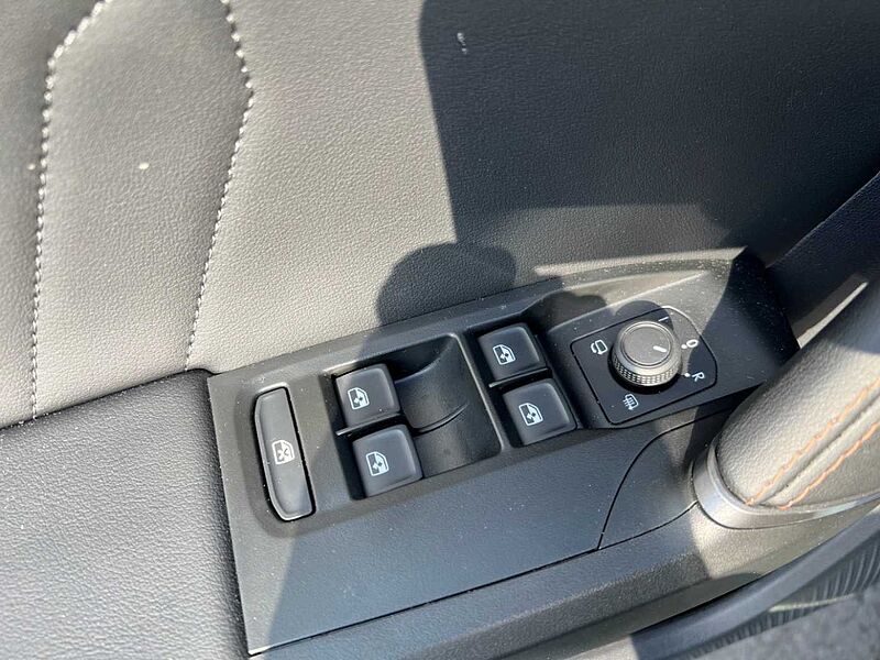 CUPRA Formentor 1.5 TSI 7-Gang-DSG AHK, Navi, el. Heck.