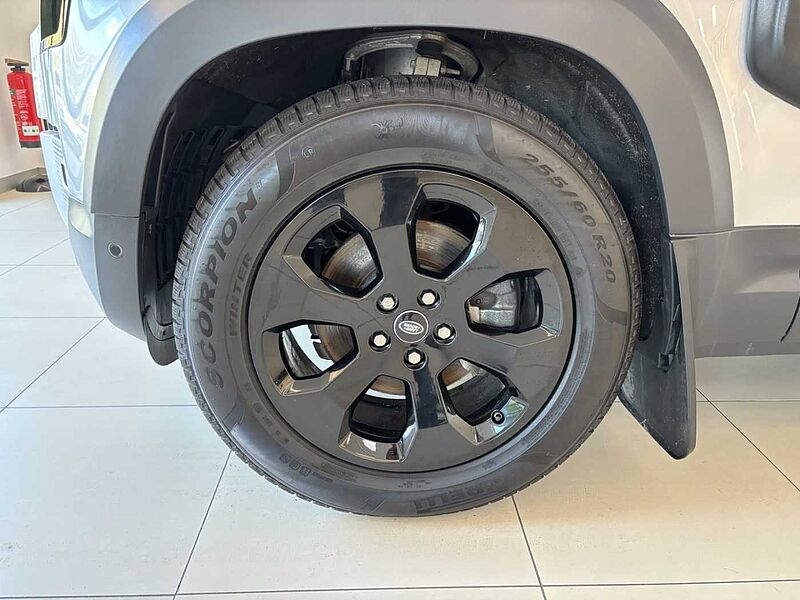 Land Rover Defender 110 D240 SE AHK PANO Black-PACK 20''LM