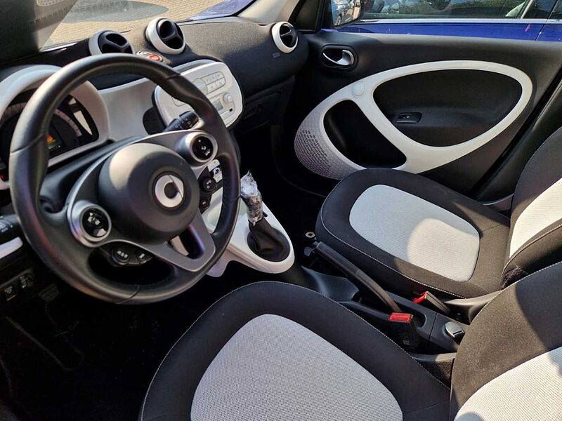 Smart forfour Basis KLIMAAUTOMATIK SITZHEIZUNG PDC