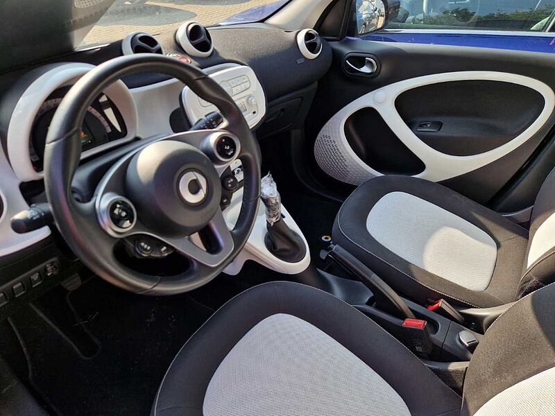 Smart forfour Basis KLIMAAUTOMATIK SITZHEIZUNG PDC