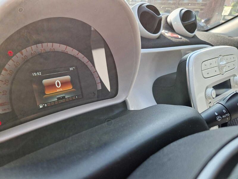 Smart forfour Basis KLIMAAUTOMATIK SITZHEIZUNG PDC