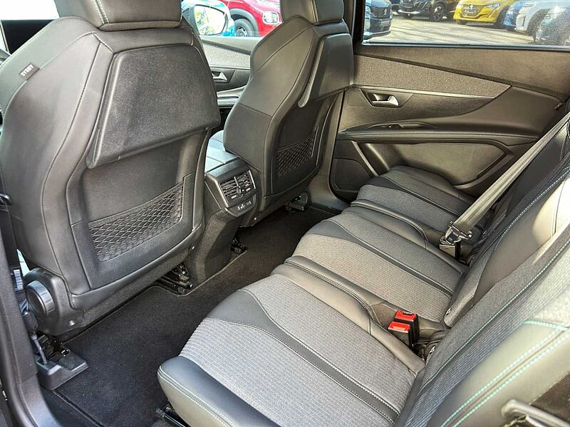 Peugeot 5008 Allure Pack Navi Digitales Cockpit LED Apple CarPlay Android Auto 2-Zonen-K