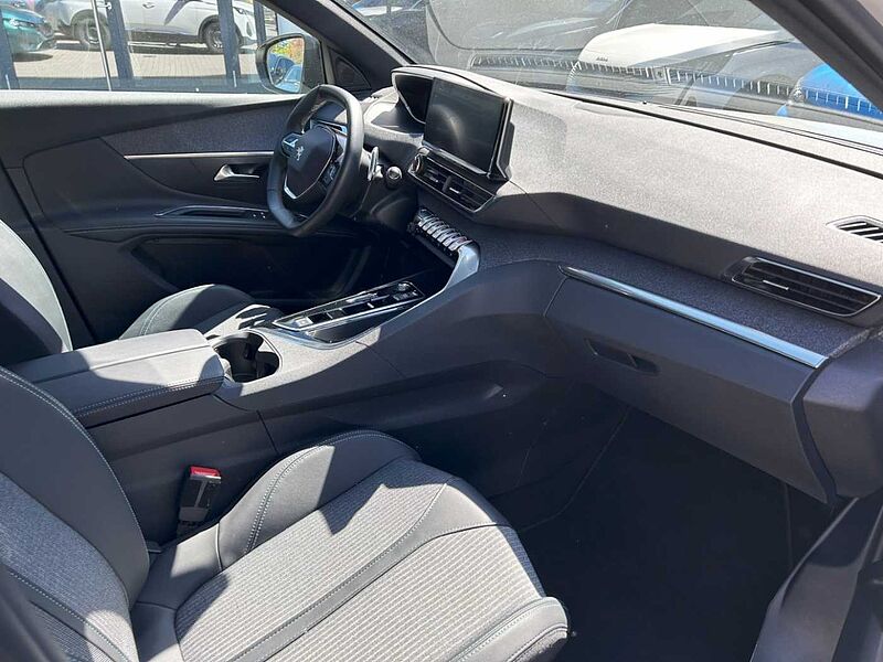 Peugeot 3008 1.2 Allure Pack 130 EAT8 Navi LED CarPlay