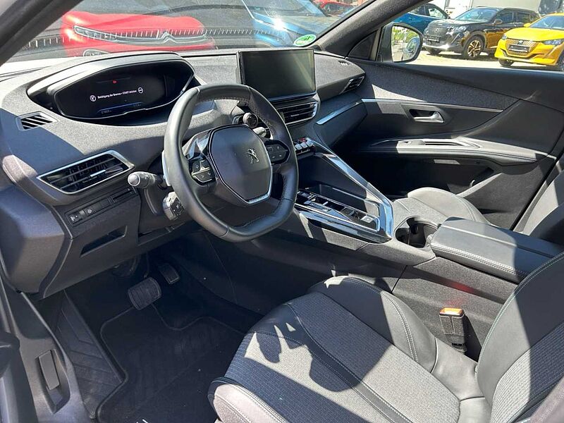Peugeot 3008 1.2 Allure Pack 130 EAT8 Navi LED CarPlay