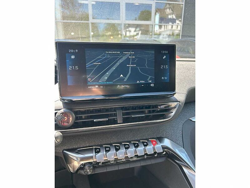 Peugeot 3008 1.2 Allure Pack 130 EAT8 Navi LED CarPlay