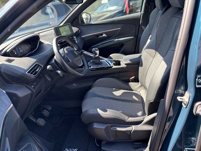 Peugeot 3008 1.2 Allure PT 130 LED DAB SITZHEIZUNG NAVI